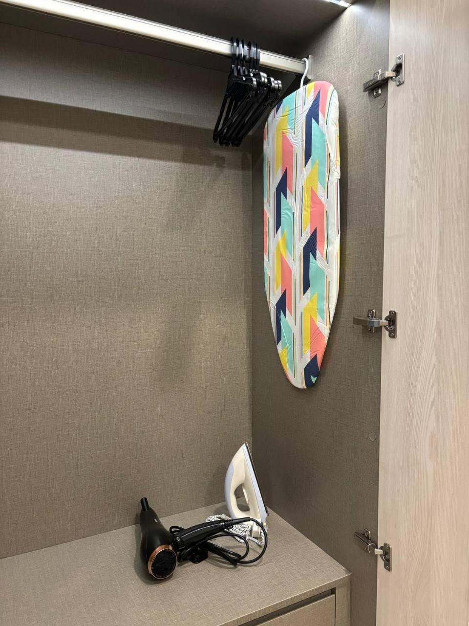 Aparthotel Societe By Bamboo Hospitality Kuala Lumpur Esterno foto