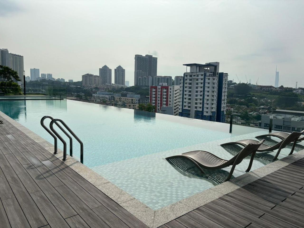Aparthotel Societe By Bamboo Hospitality Kuala Lumpur Esterno foto