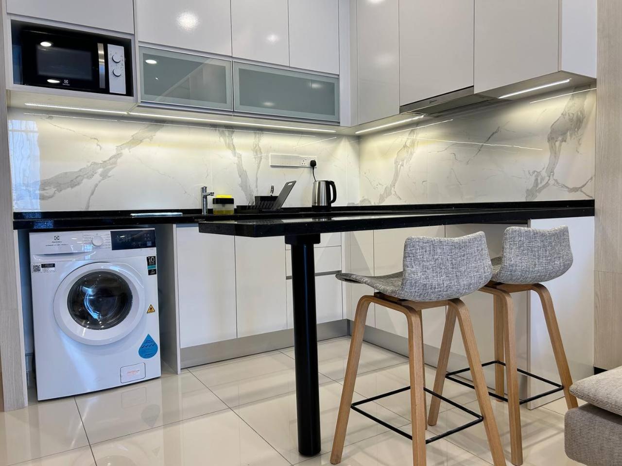 Aparthotel Societe By Bamboo Hospitality Kuala Lumpur Esterno foto
