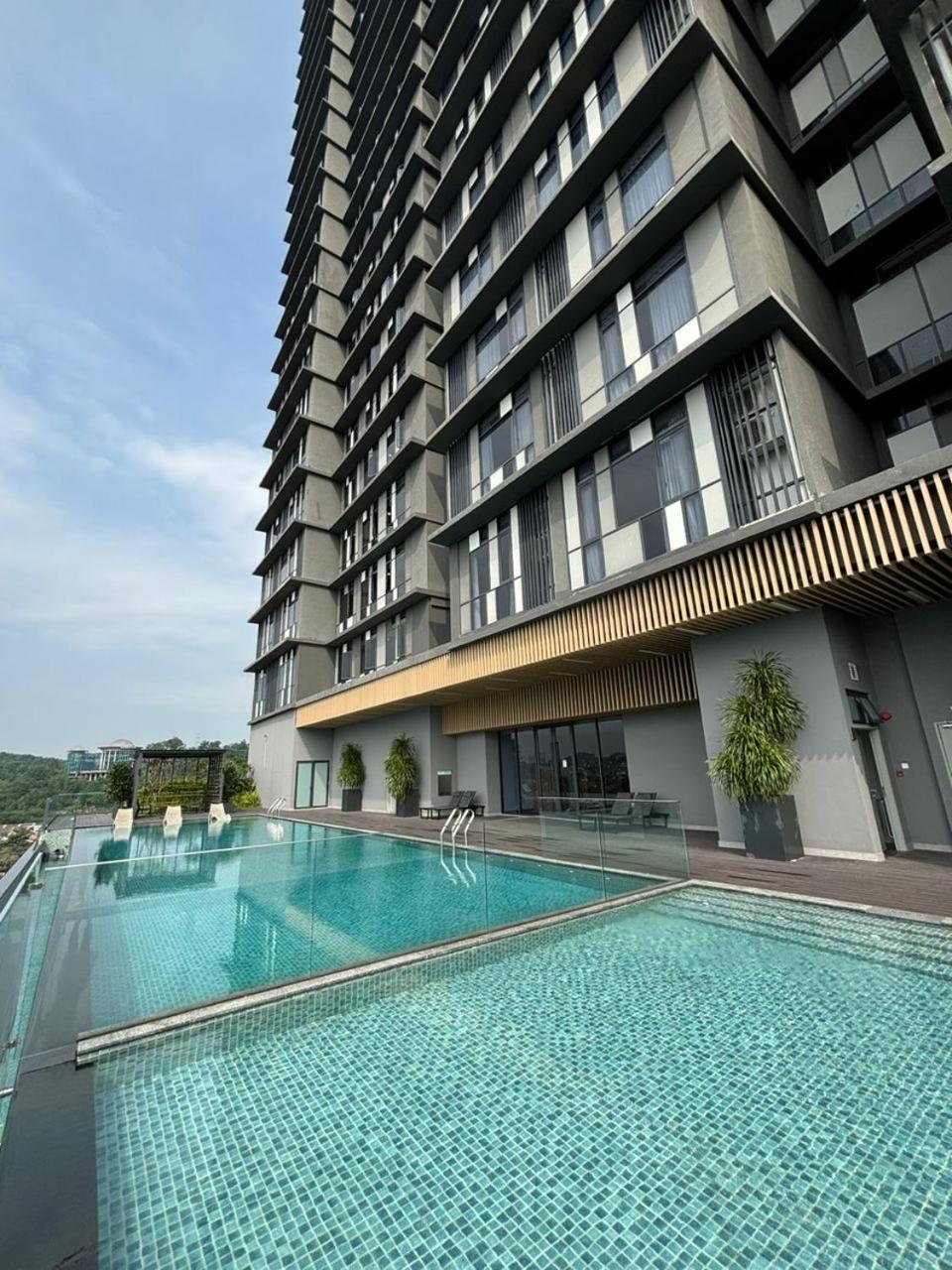 Aparthotel Societe By Bamboo Hospitality Kuala Lumpur Esterno foto